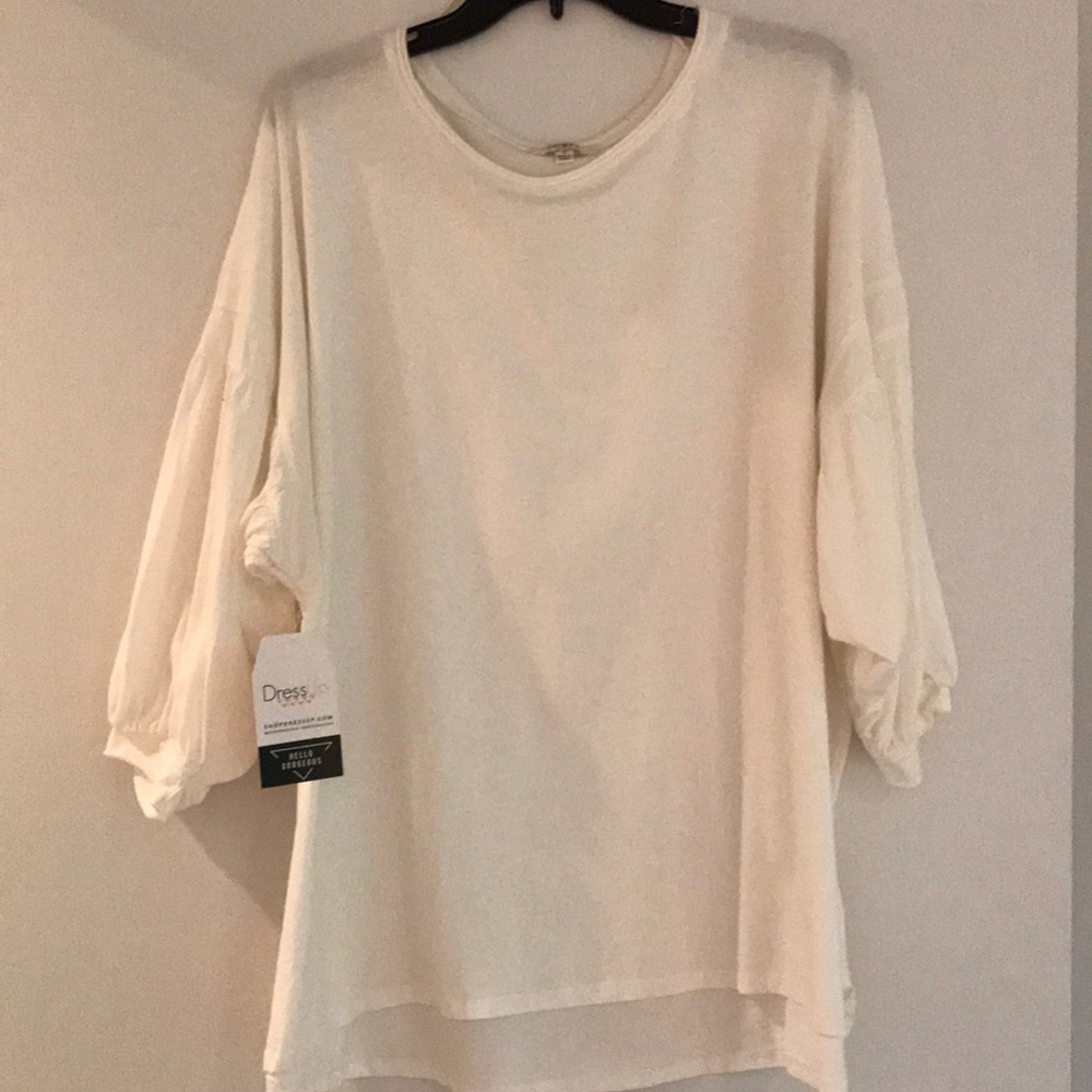 Umgee White cotton top.